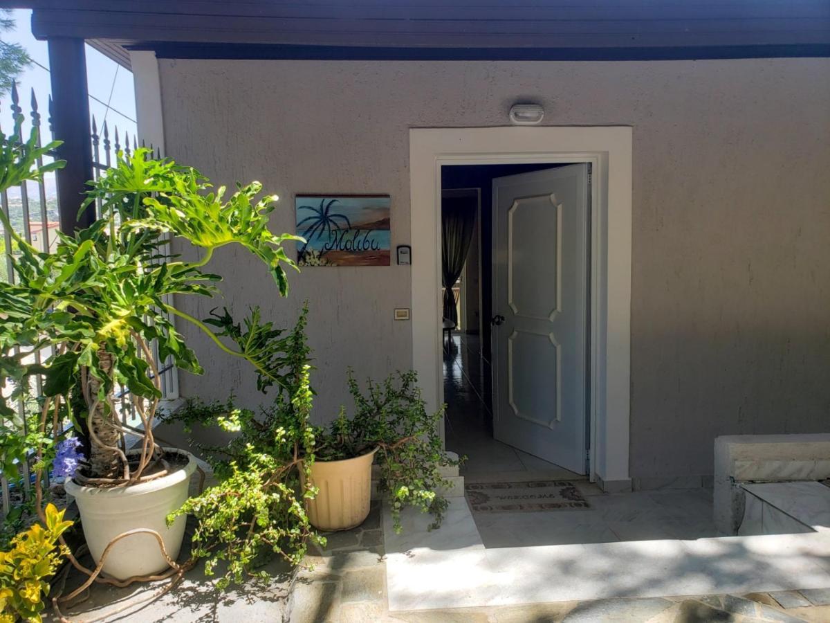 Malibu Studios & Apartments Lassi  Extérieur photo