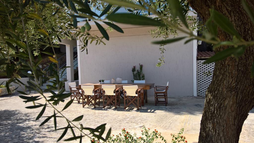 Malibu Studios & Apartments Lassi  Extérieur photo